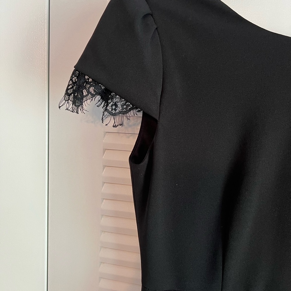 Betsy Johnson black lace trimmed lined cap sleeve mini party occasion dress Sz 4 - Picture 2 of 5